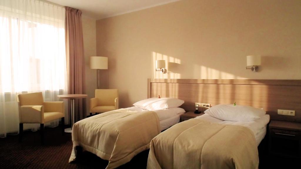 Hotel Gromada Arka Lux Кошалін Номер фото
